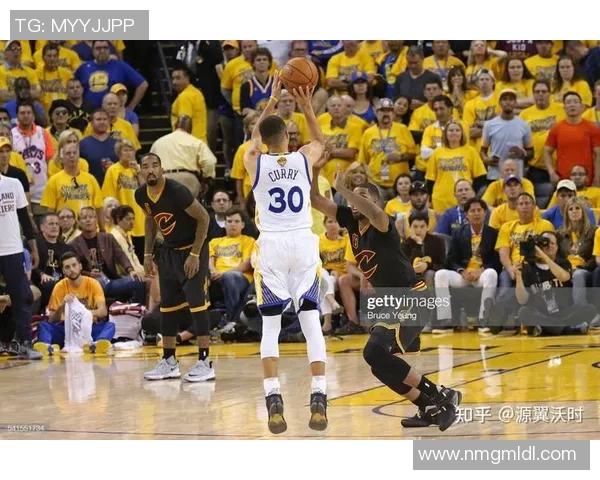 2017年NBA总决赛第五场骑士与勇士激战回顾与精彩瞬间解析