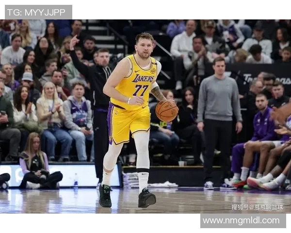 东契奇38+6+7打爆鱼腩！湖人强势反弹，悍将7抢断成联盟榜首